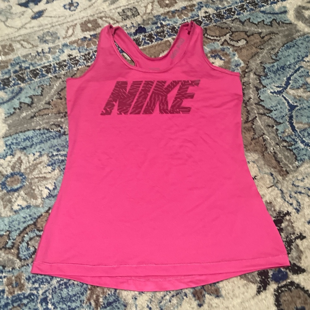 ✨✨✨ Nike Dri-Fit Tank Top ✨✨✨